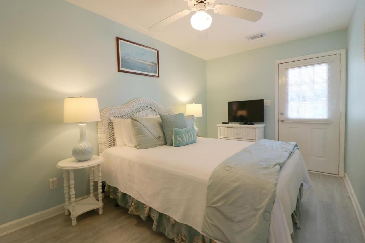 Atlantic Sunrise Villa Tybee Island Exterior photo